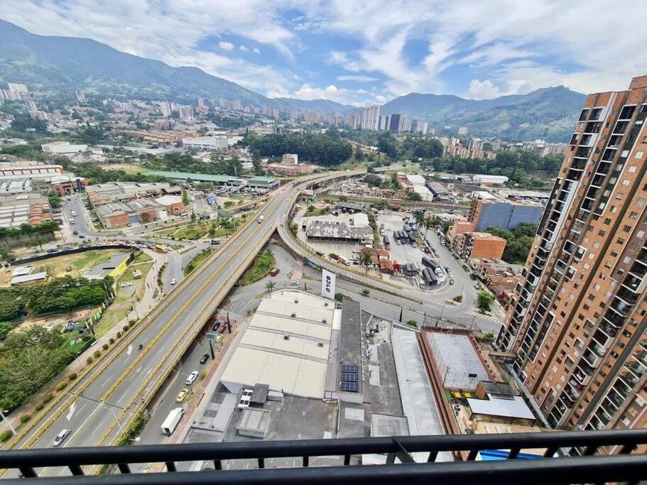 Moderno Alojamiento con Vista Increíble