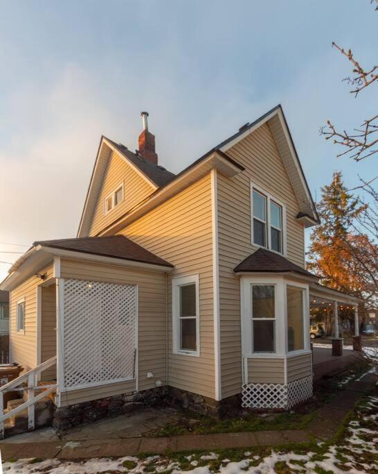 A Very Unique Quirky and Comfortable Home view 5