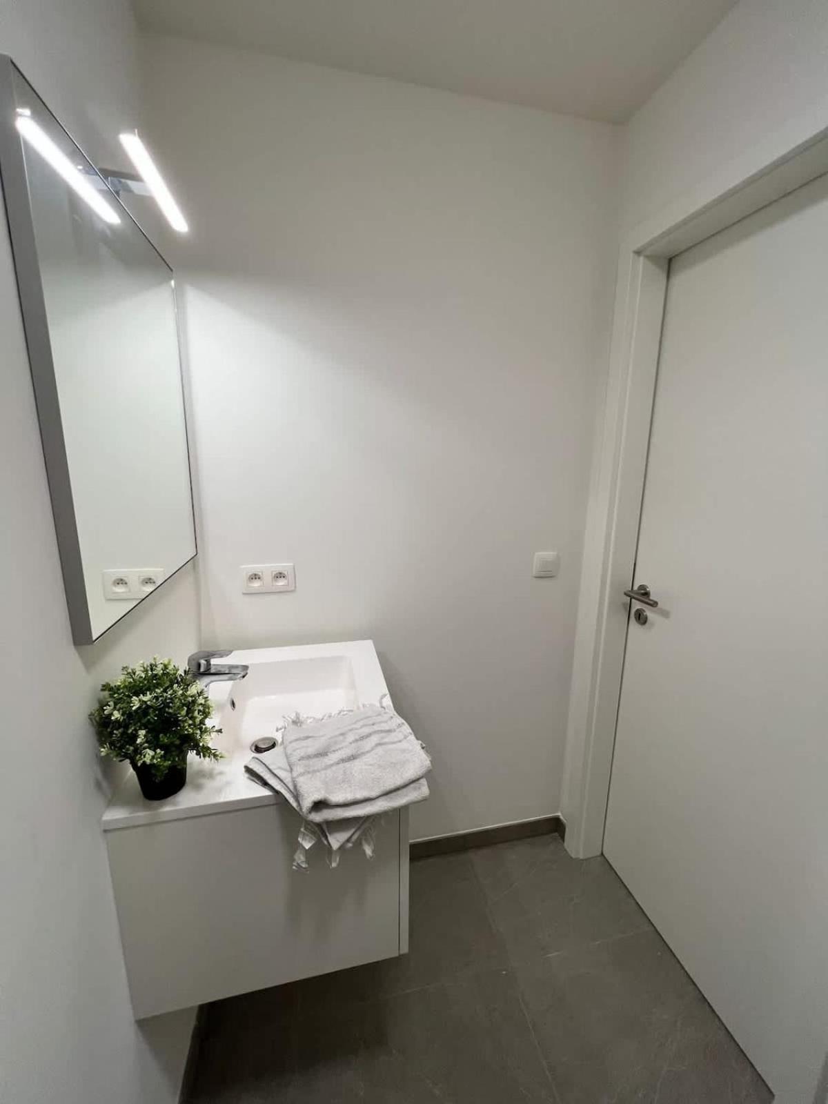 Nice Accommodation Close to Atomium