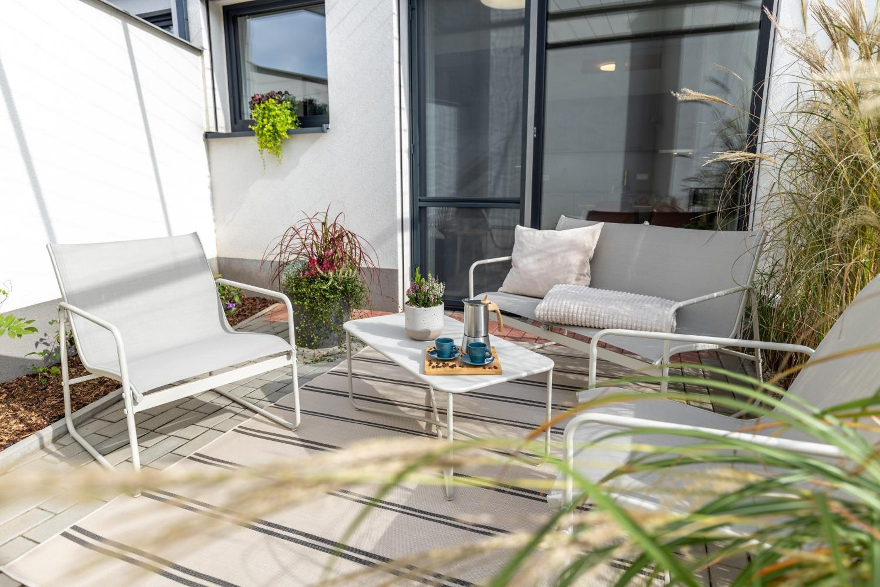 Fully equipped Apartments with Terraces, Free garage parking, Netflix & AC - by Apartmány Šlapanice cz