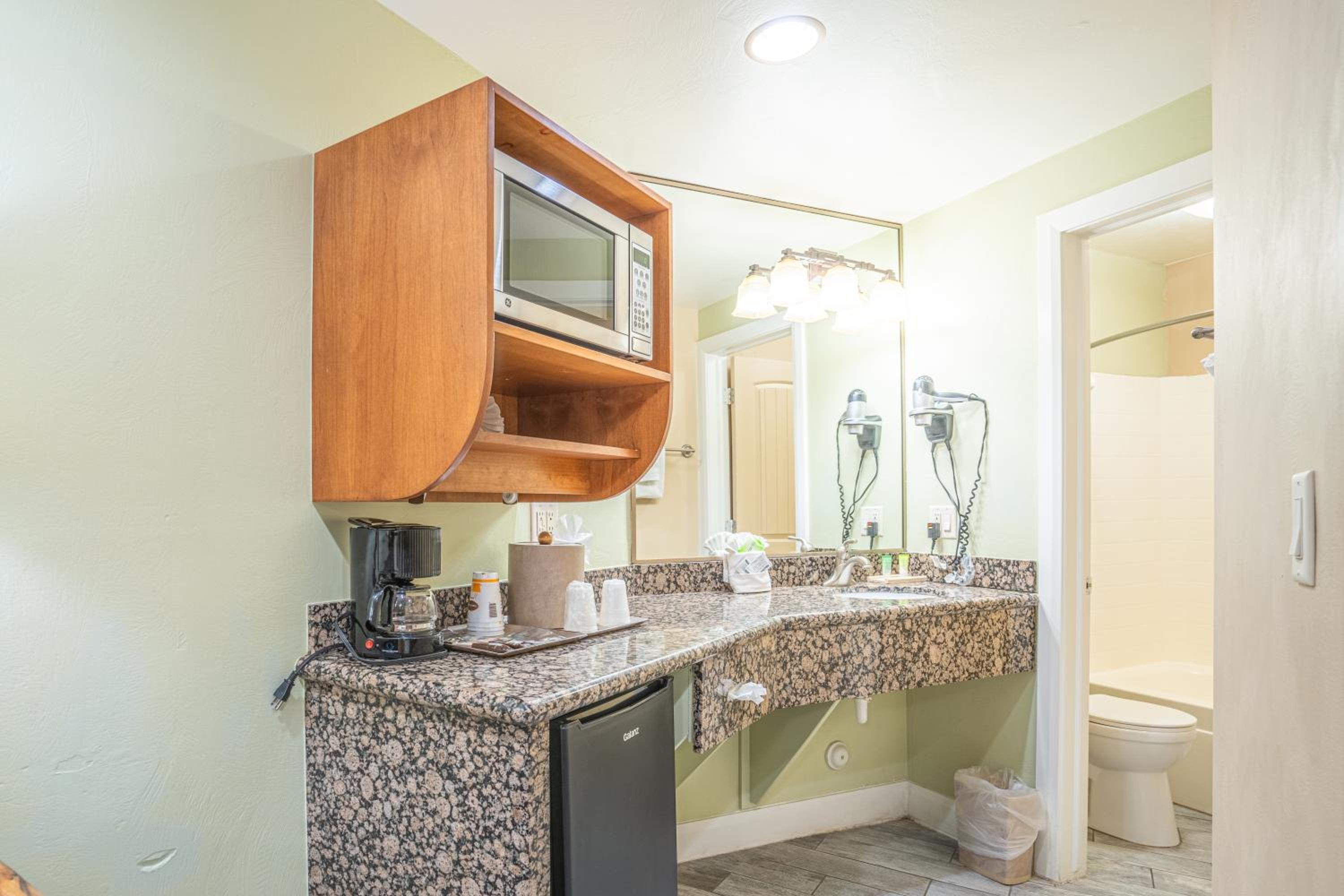 Petty Ranch Inn 47