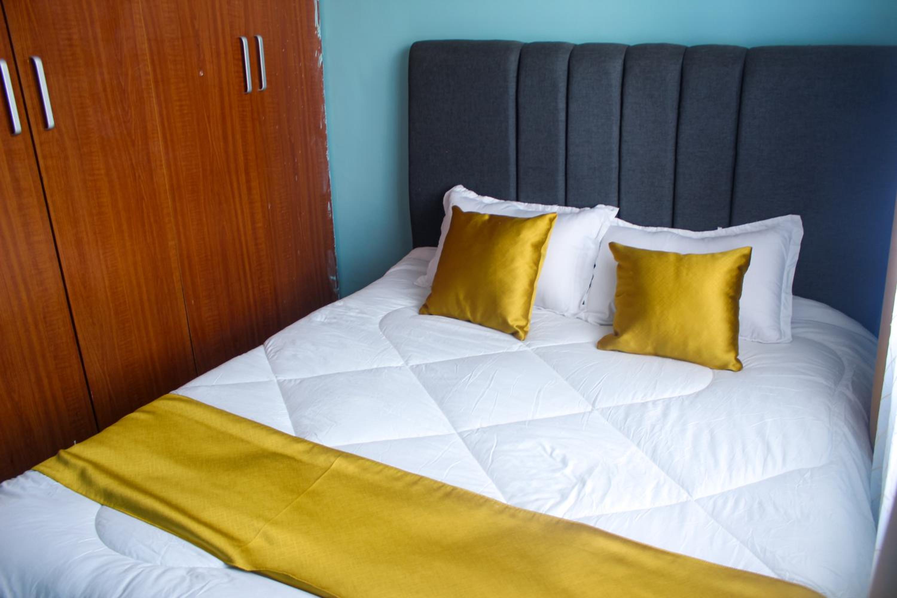Golden Homestays