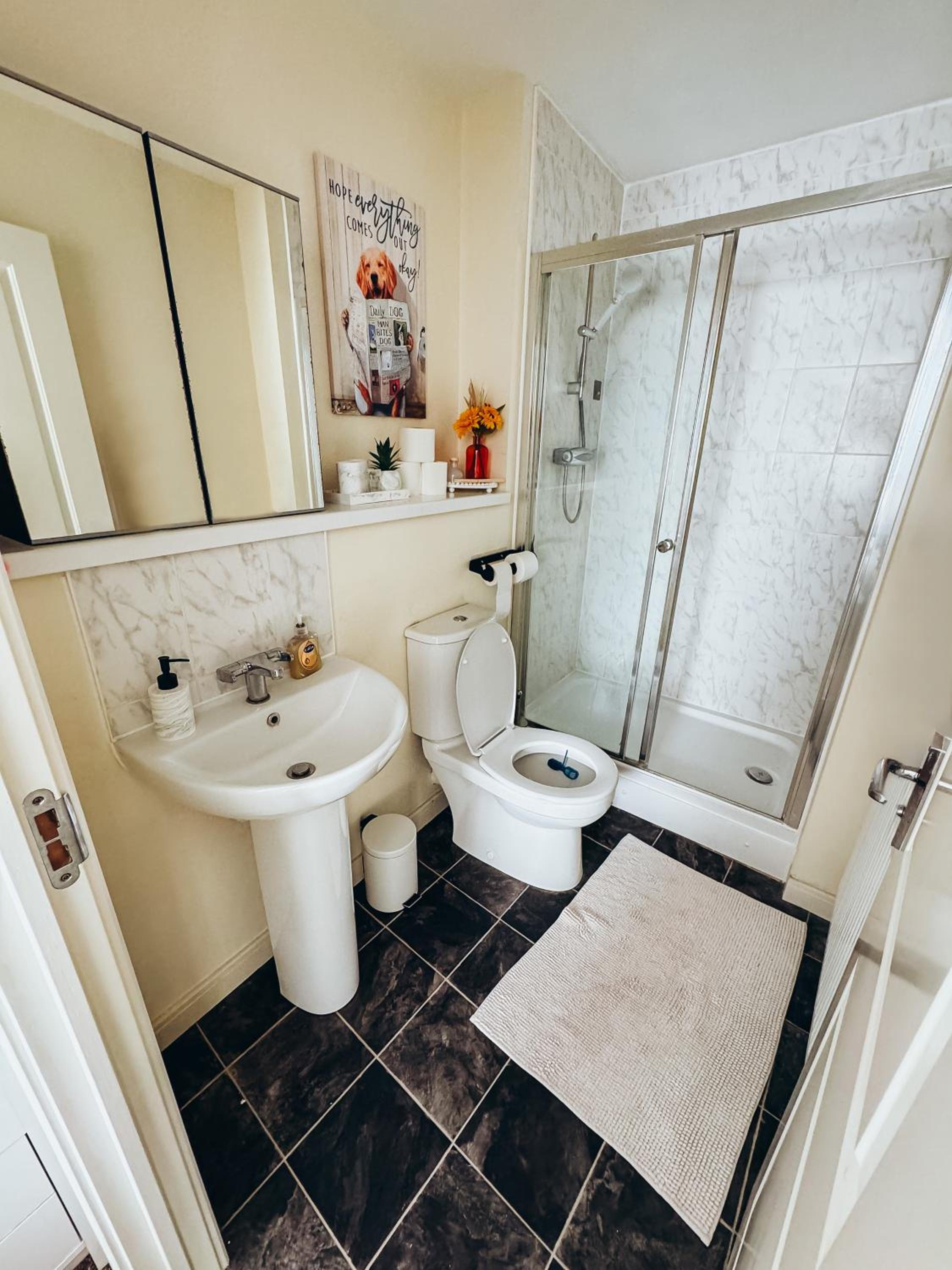 Bromley Stylish Modern Escape 2 Bed Apartment