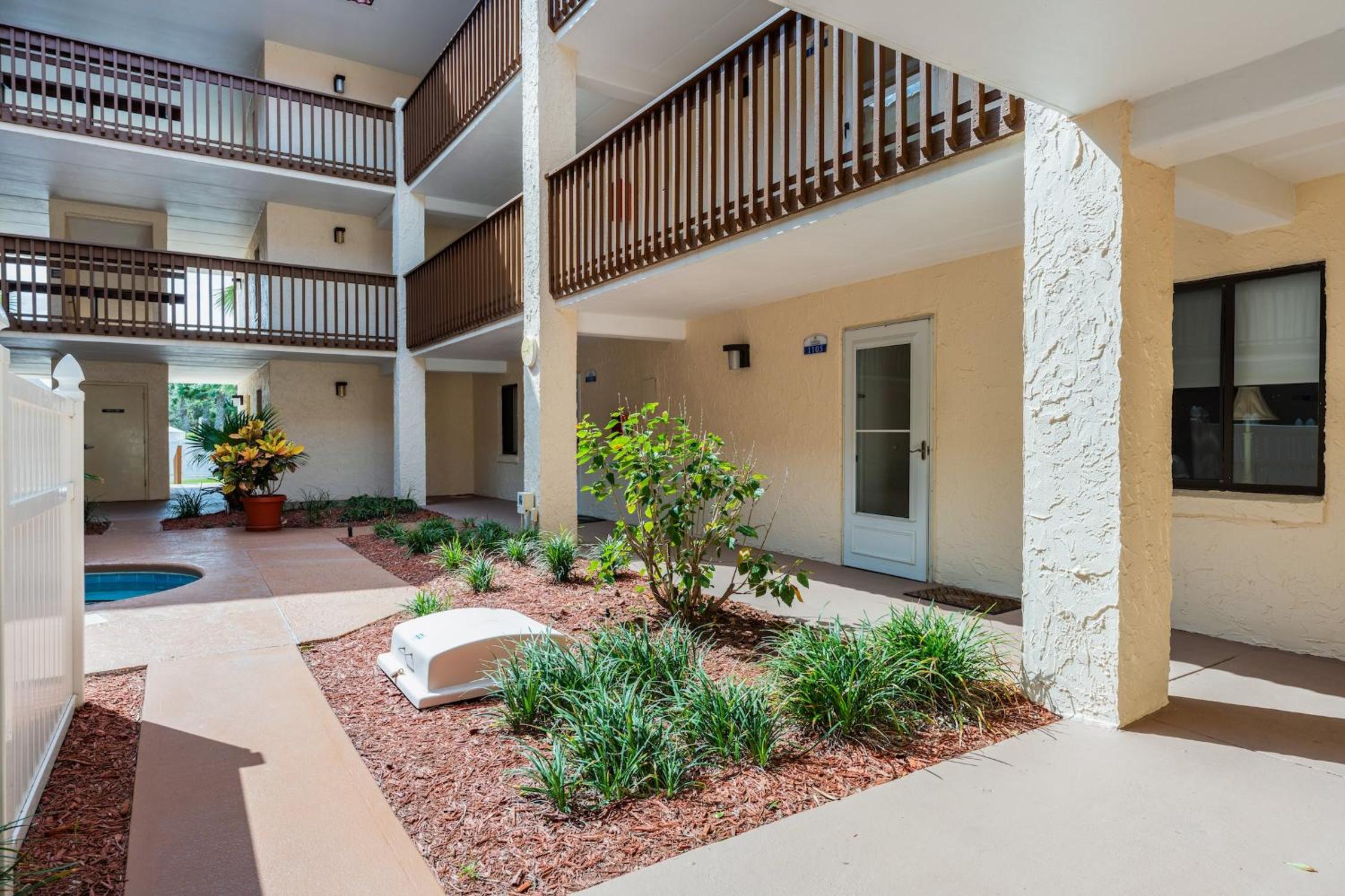 Cozy 2BR Condo Steps from the Beach view 5