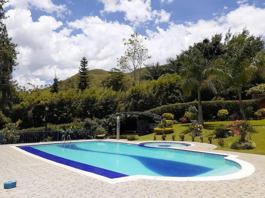 Finca en Barbosa con vista increíble