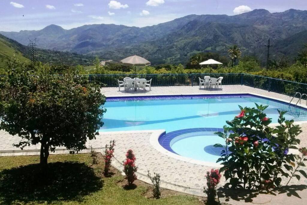 Finca en Barbosa con vista increíble
