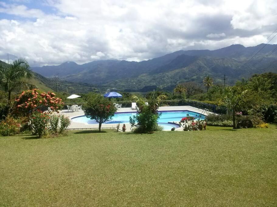 Finca en Barbosa con vista increíble