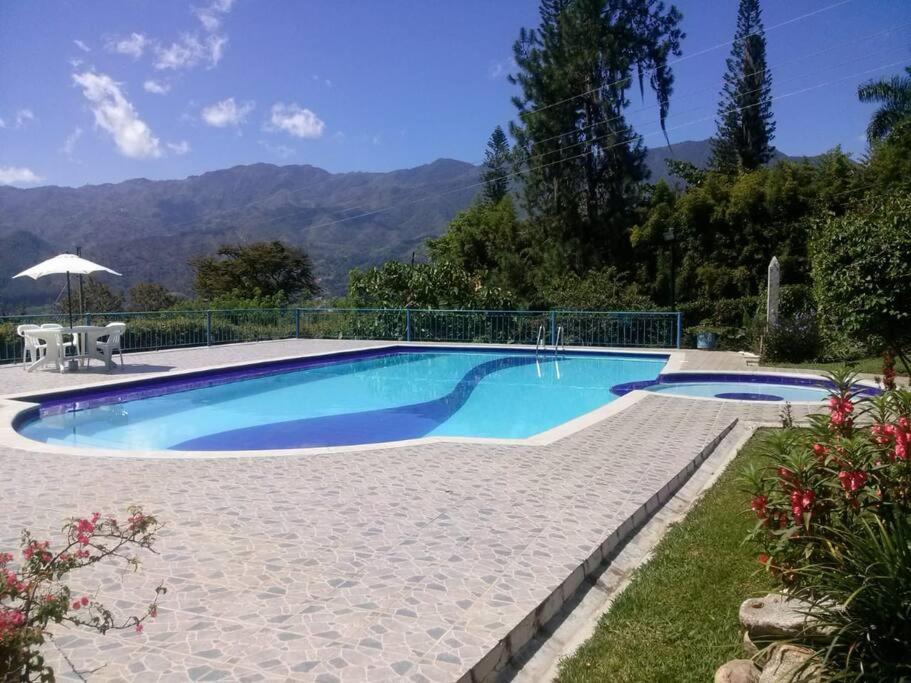 Finca en Barbosa con vista increíble