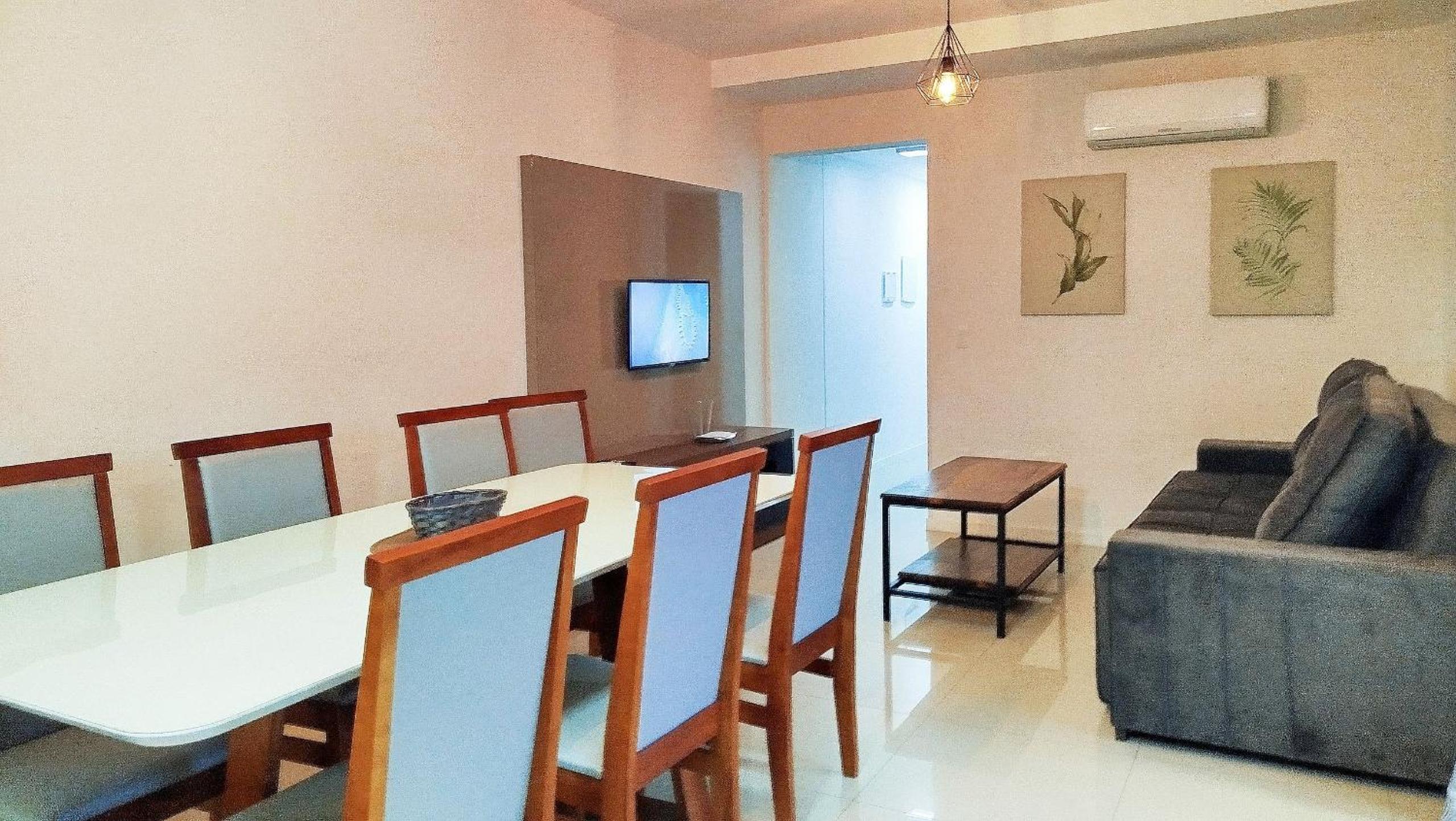 VAR-205B Departamento amplio en condomínio cerrado con piscina