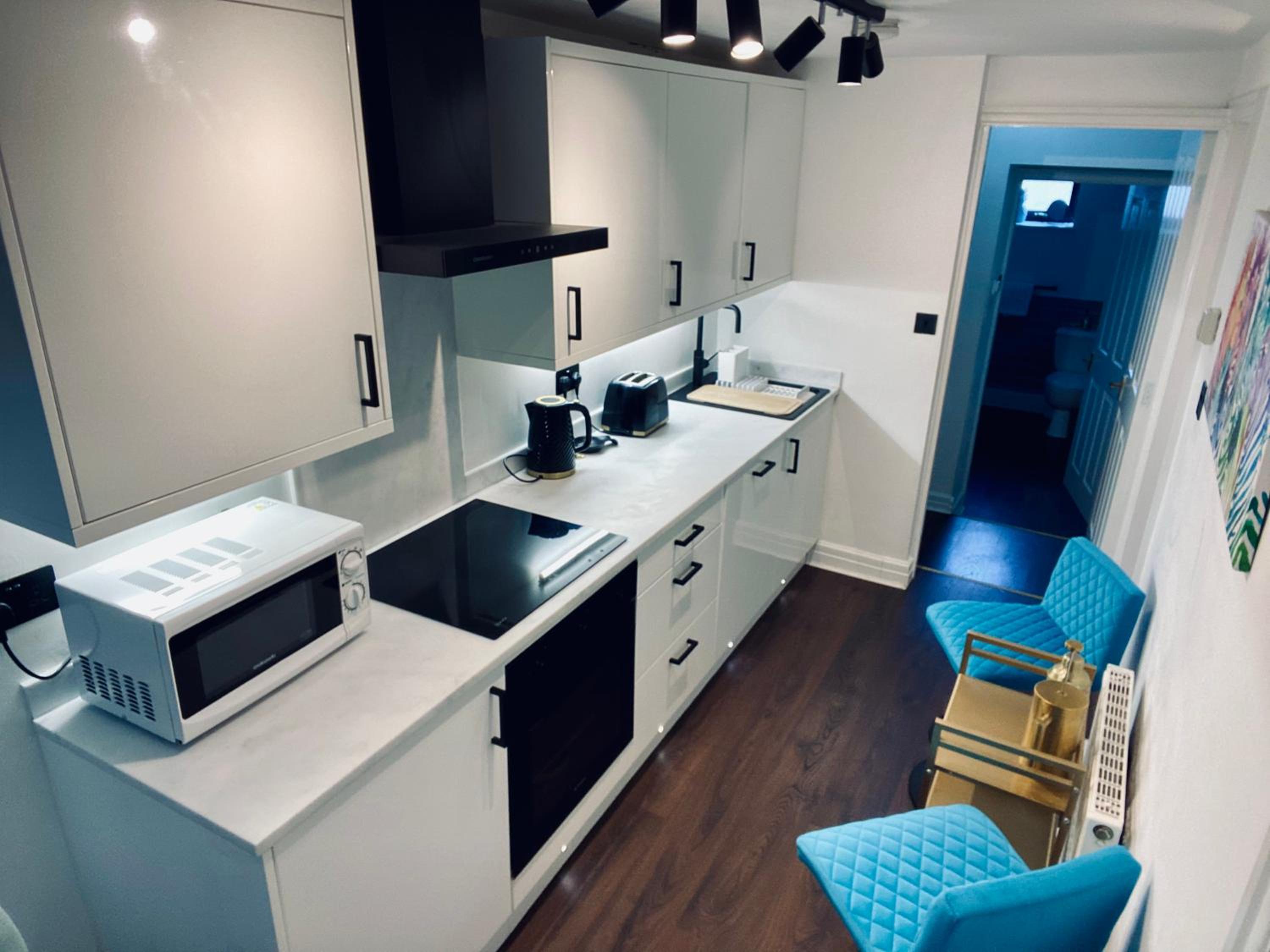 2 Bedroom - Garden Apartment, with parking view 3