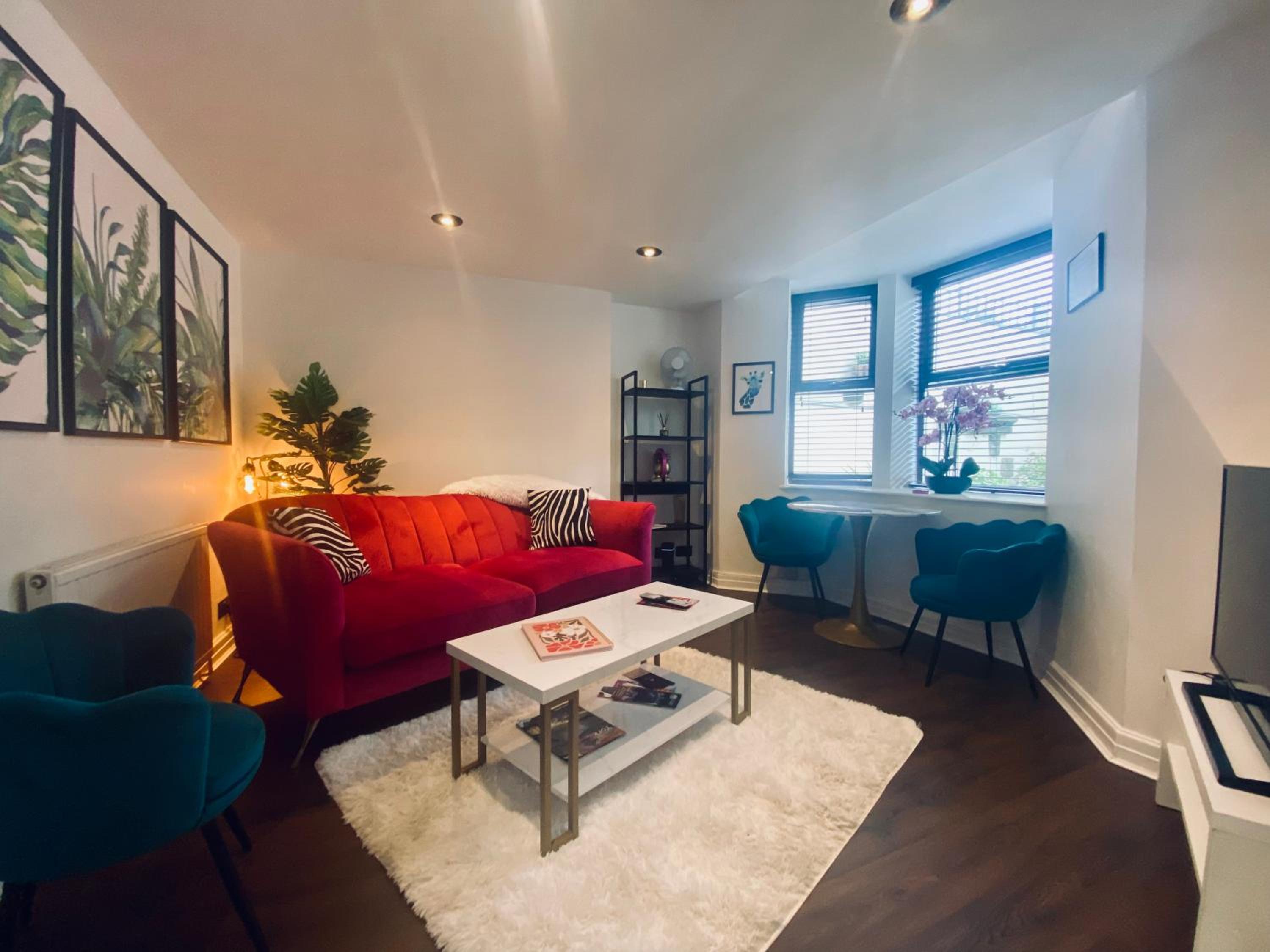 2 Bedroom - Garden Apartment, with parking view 2