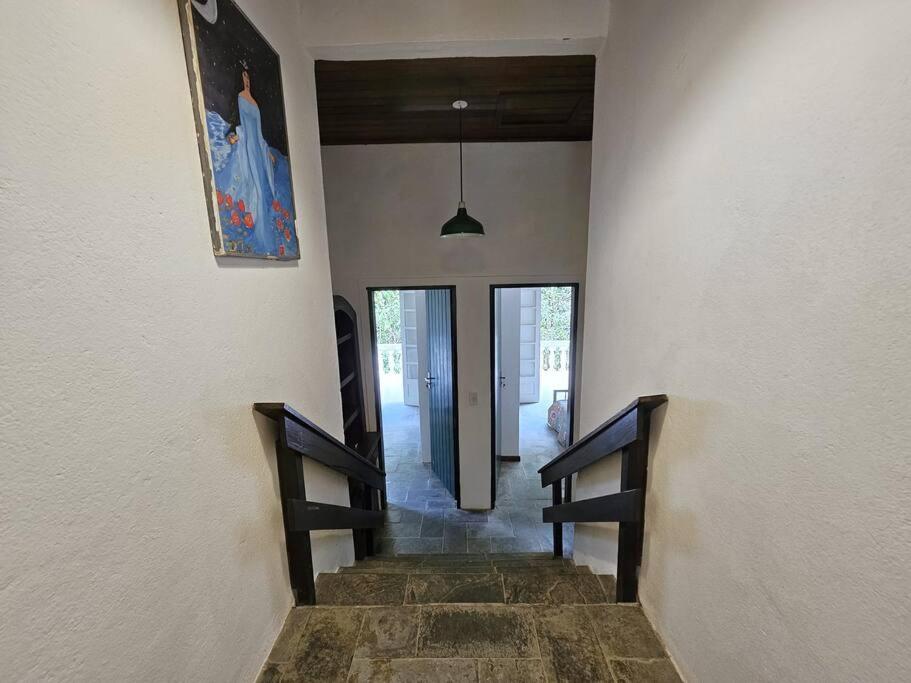 Casa com piscina a 500m da Praia Brava - Ubatuba