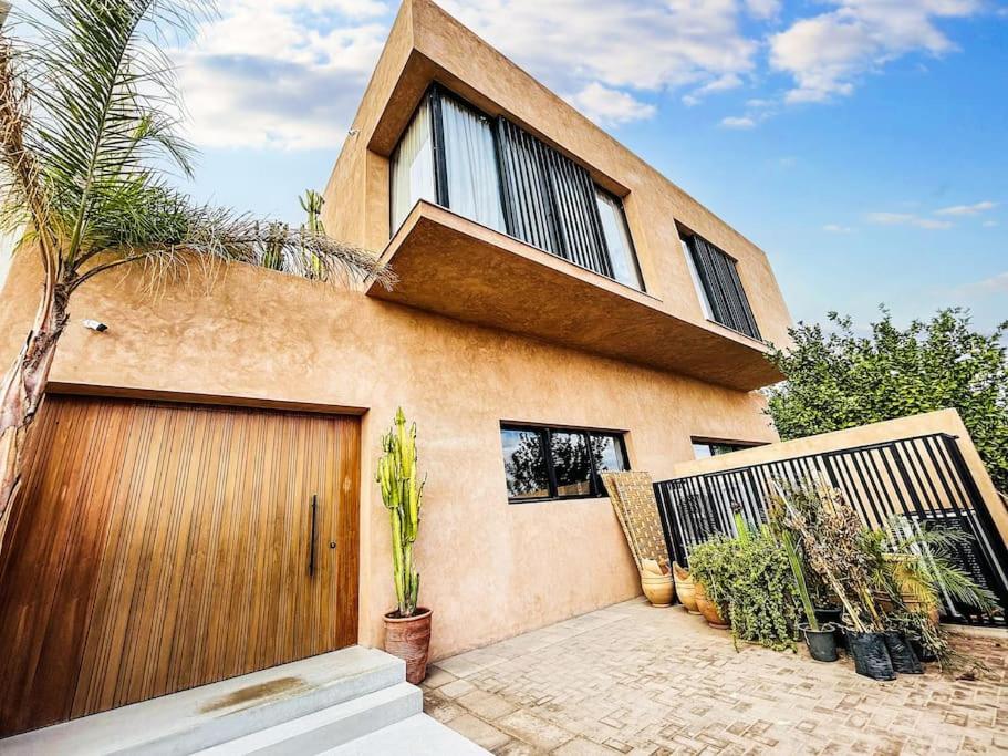 Luxury 4BR Villa With Pool, Amelkis view 2