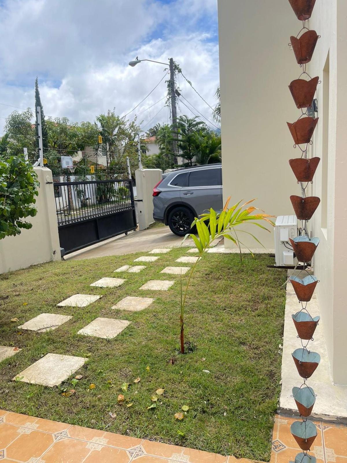 Villa familiar con vista al océano