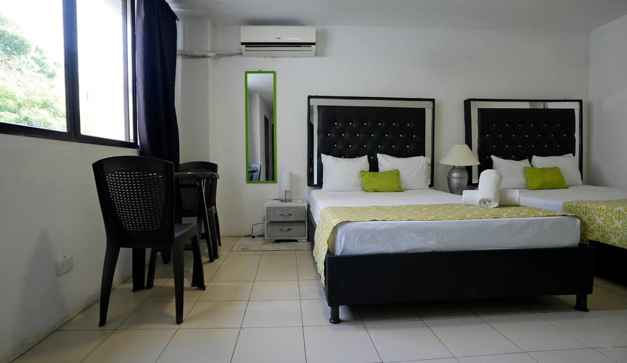 1IF2-3 APARTAMENTO EN CARTAGENA CERCA AL MAR CON AIRE ACONDICIONADO Y WIFi