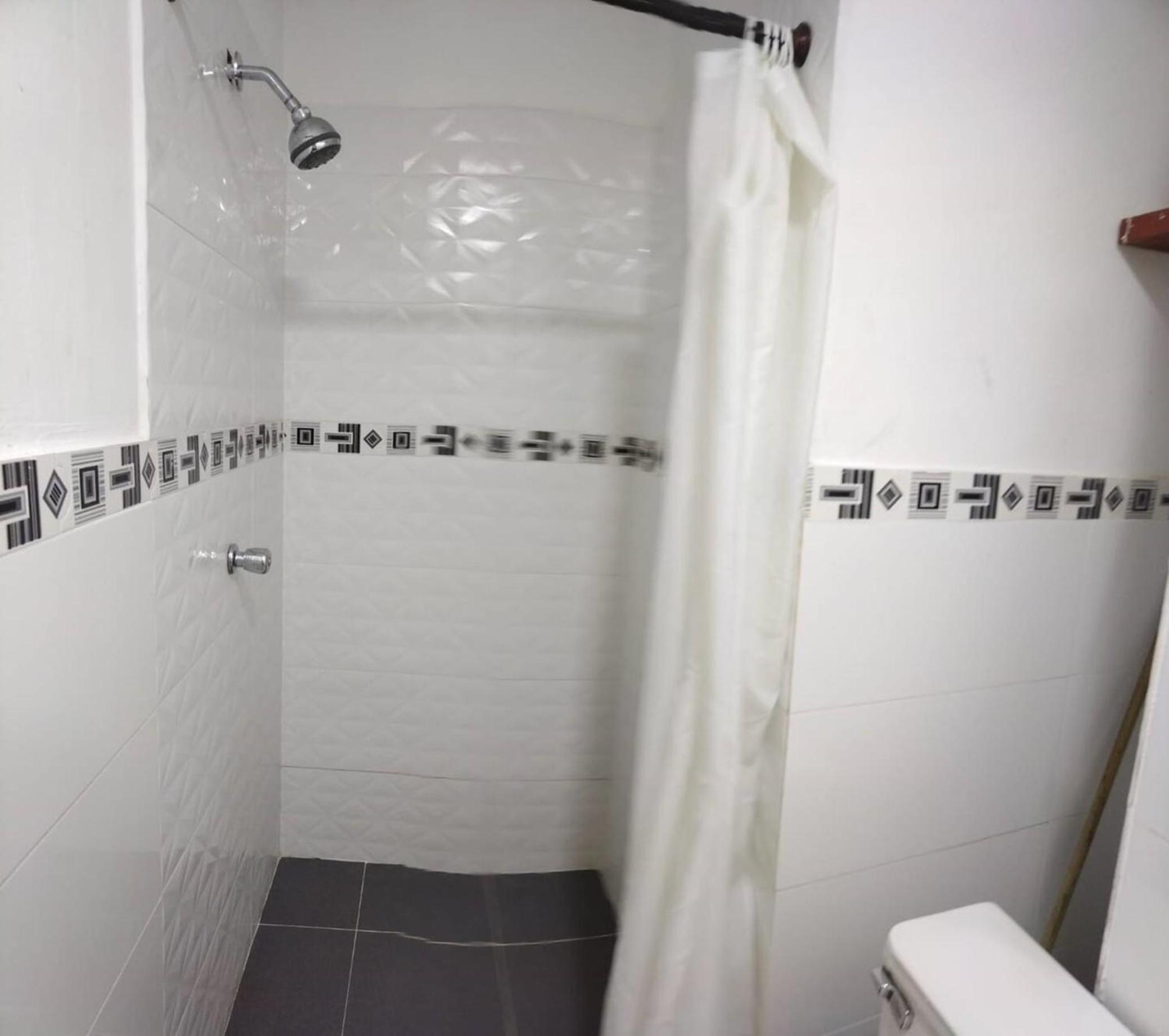 1IF2-3 APARTAMENTO EN CARTAGENA CERCA AL MAR CON AIRE ACONDICIONADO Y WIFi
