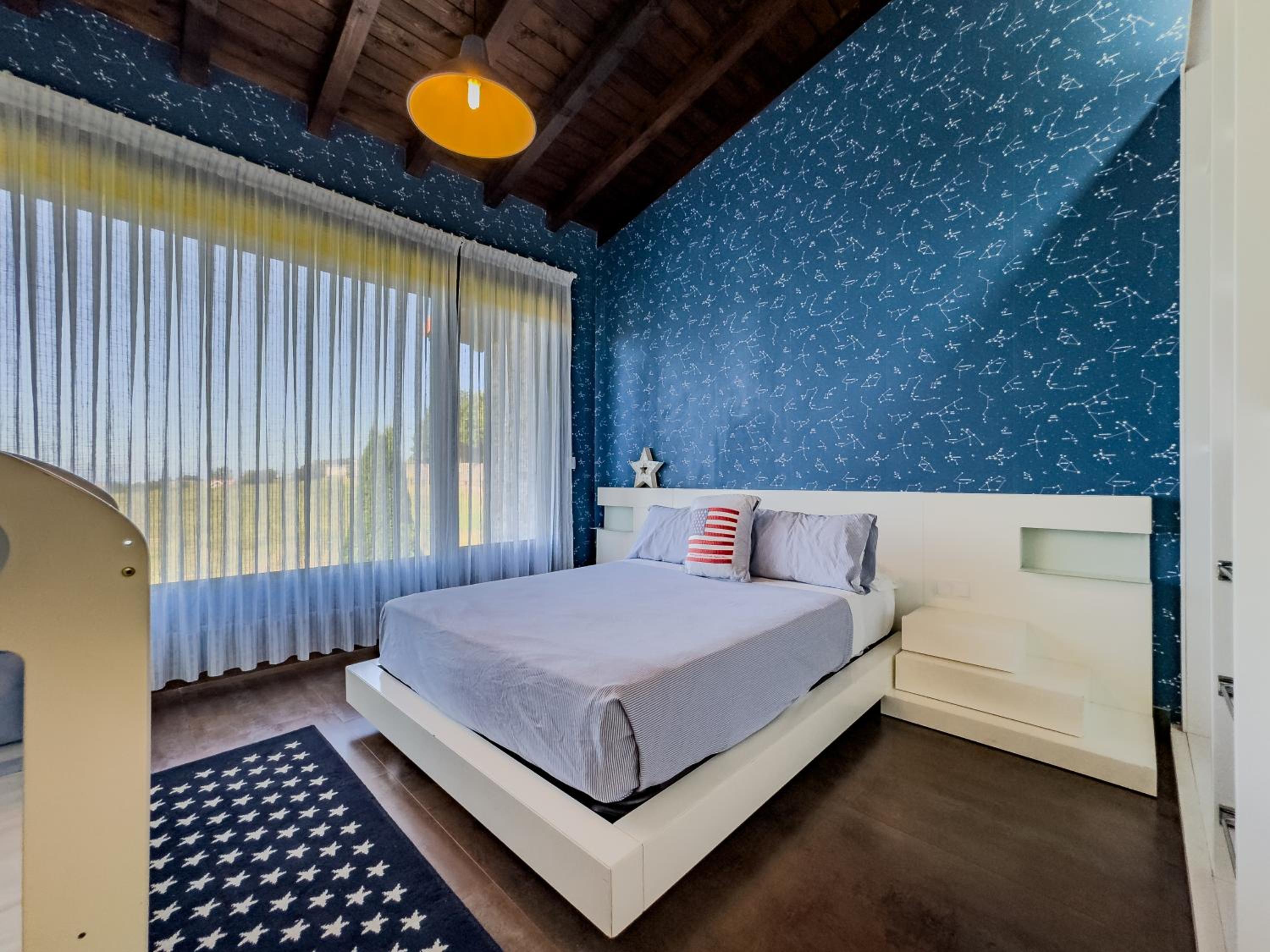 La Carrera, villa moderna con piscina privada en Mogro Cantabria