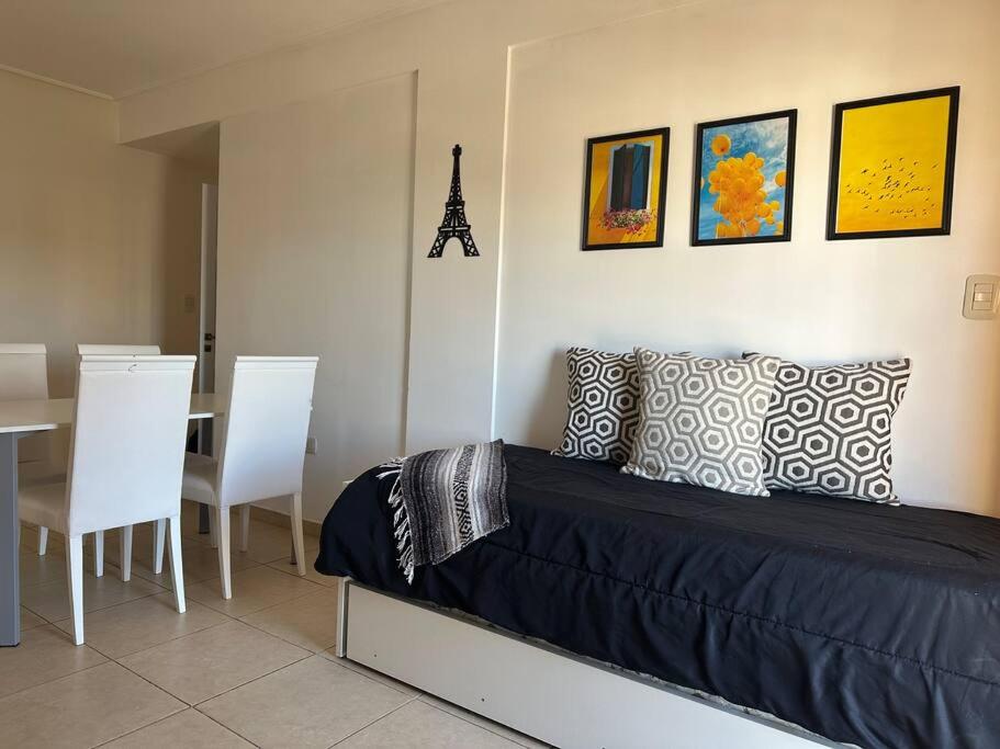 Cálido y céntrico departamento 3 opcional cochera