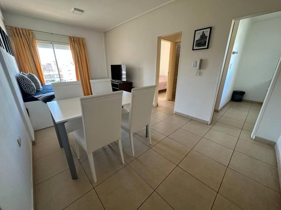 Cálido y céntrico departamento 3 opcional cochera