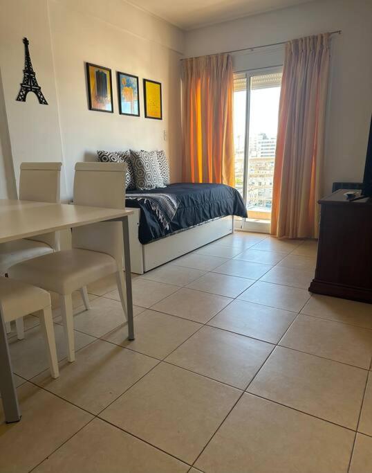 Cálido y céntrico departamento 3 opcional cochera