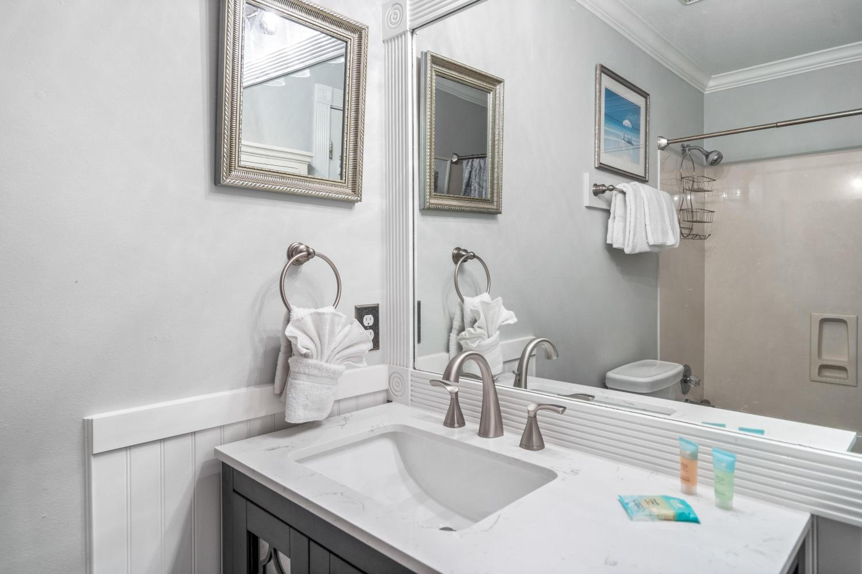 Destin Dreaming -Crystal Beach-Pool-Golf Cart-Carriage House