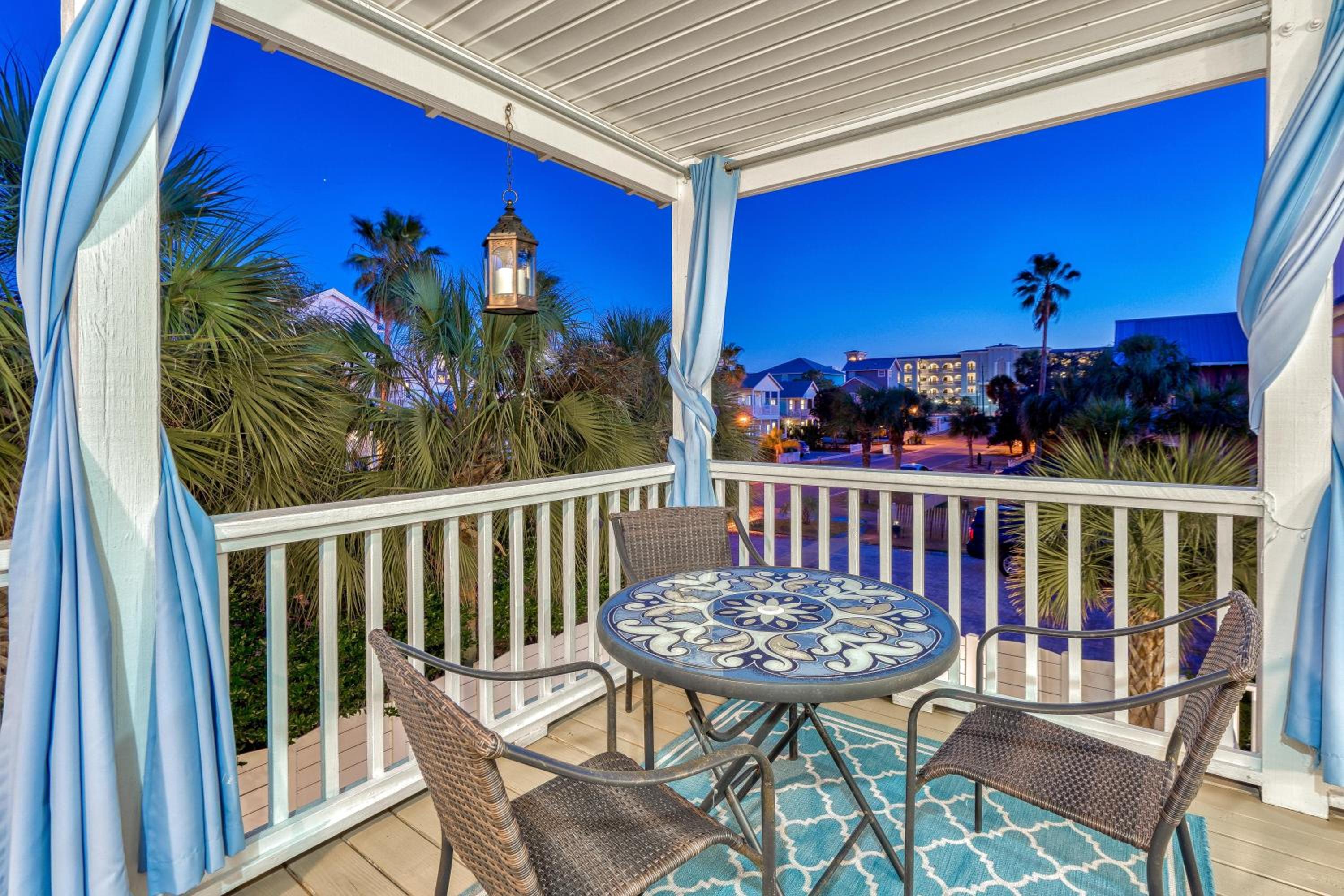 Destin Dreaming -Crystal Beach-Pool-Golf Cart-Carriage House