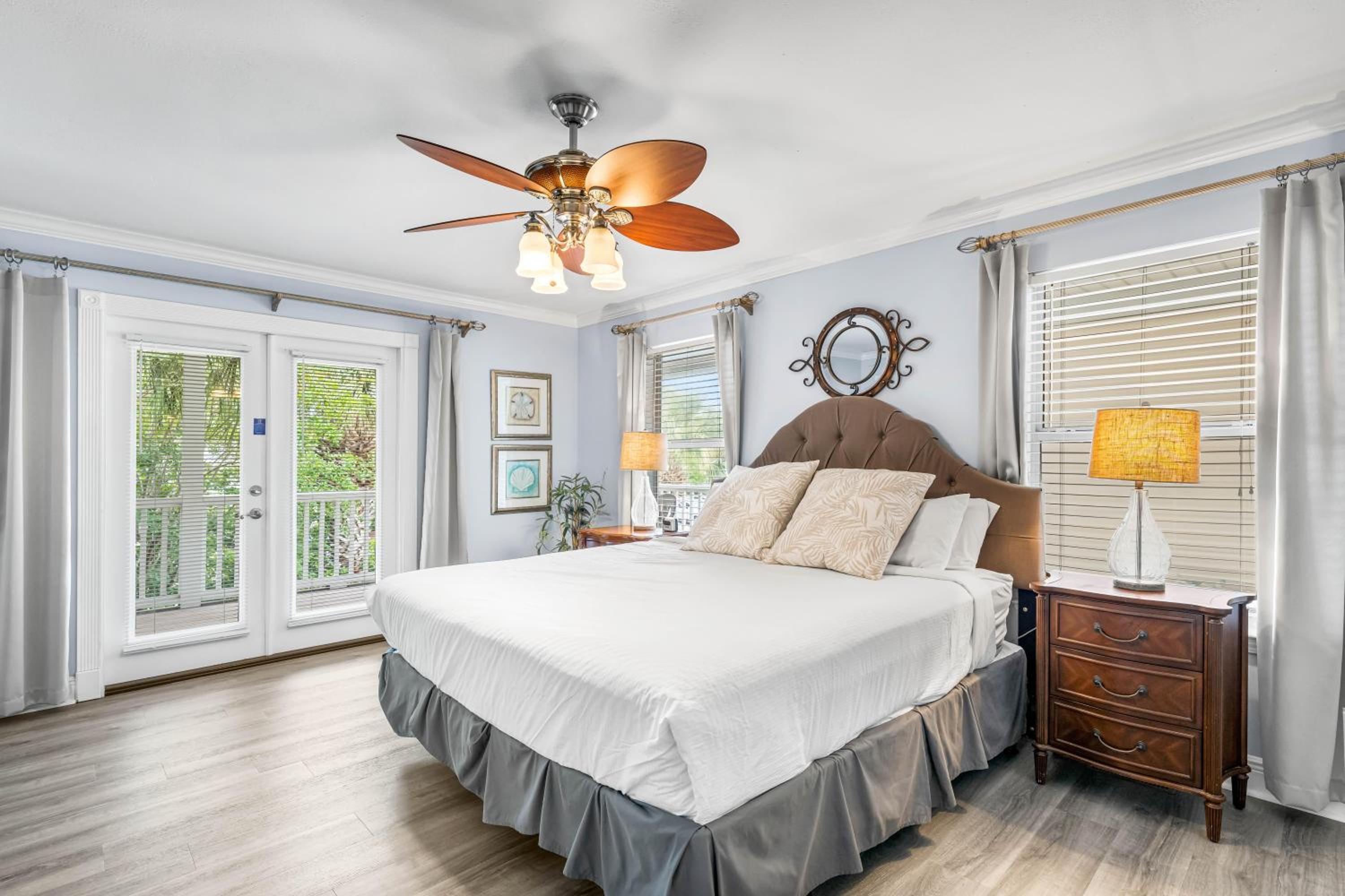 Destin Dreaming -Crystal Beach-Pool-Golf Cart-Carriage House