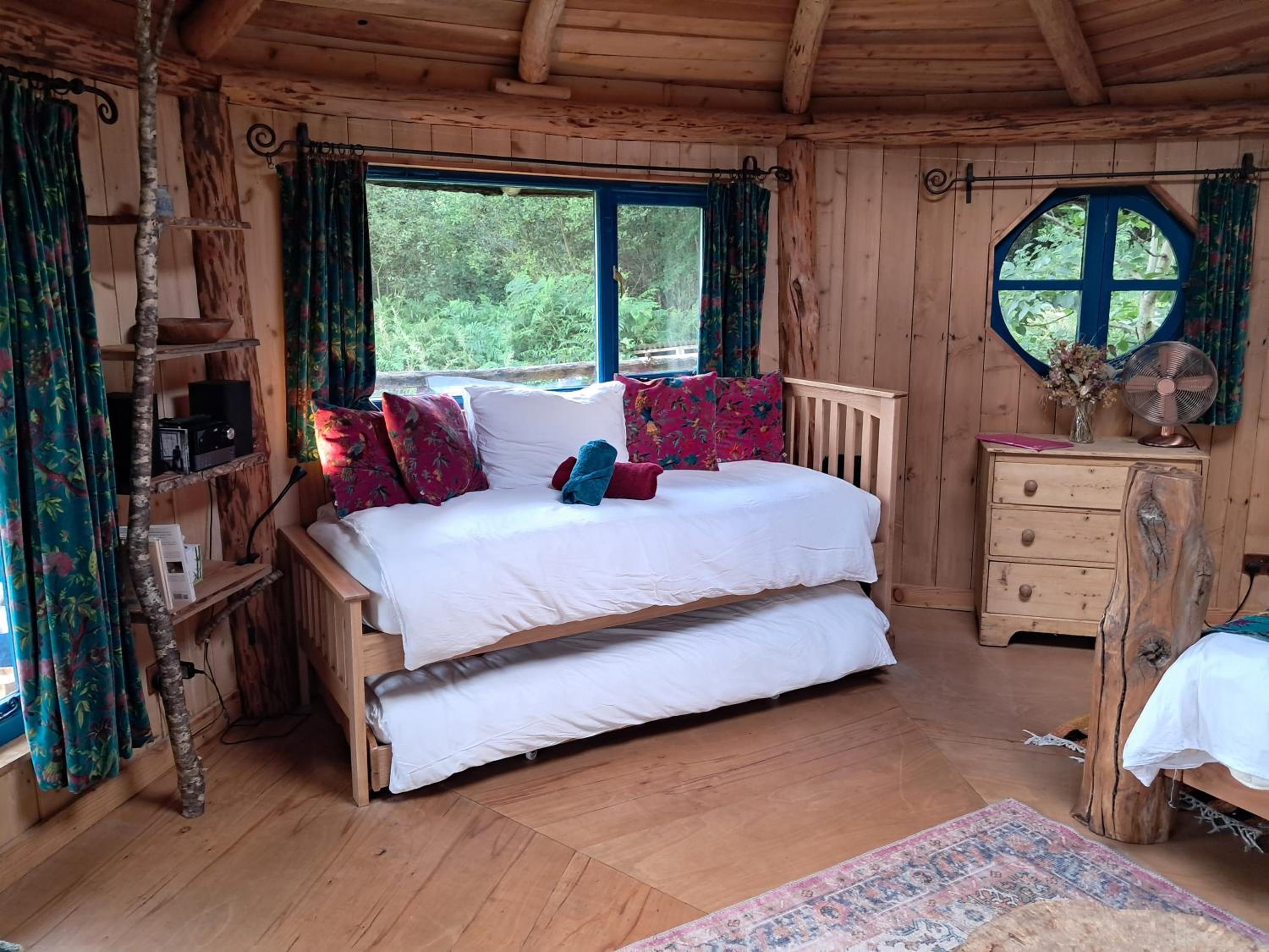 Magical Offgrid Roundhouse in Eryri view 5
