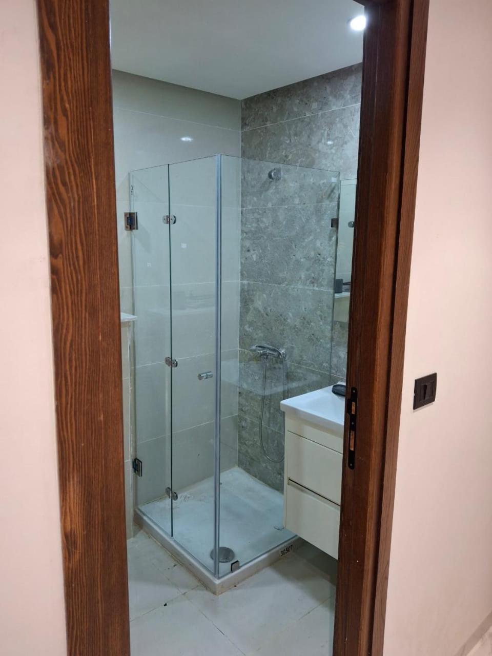 Neue Apartment Wohnung view 3