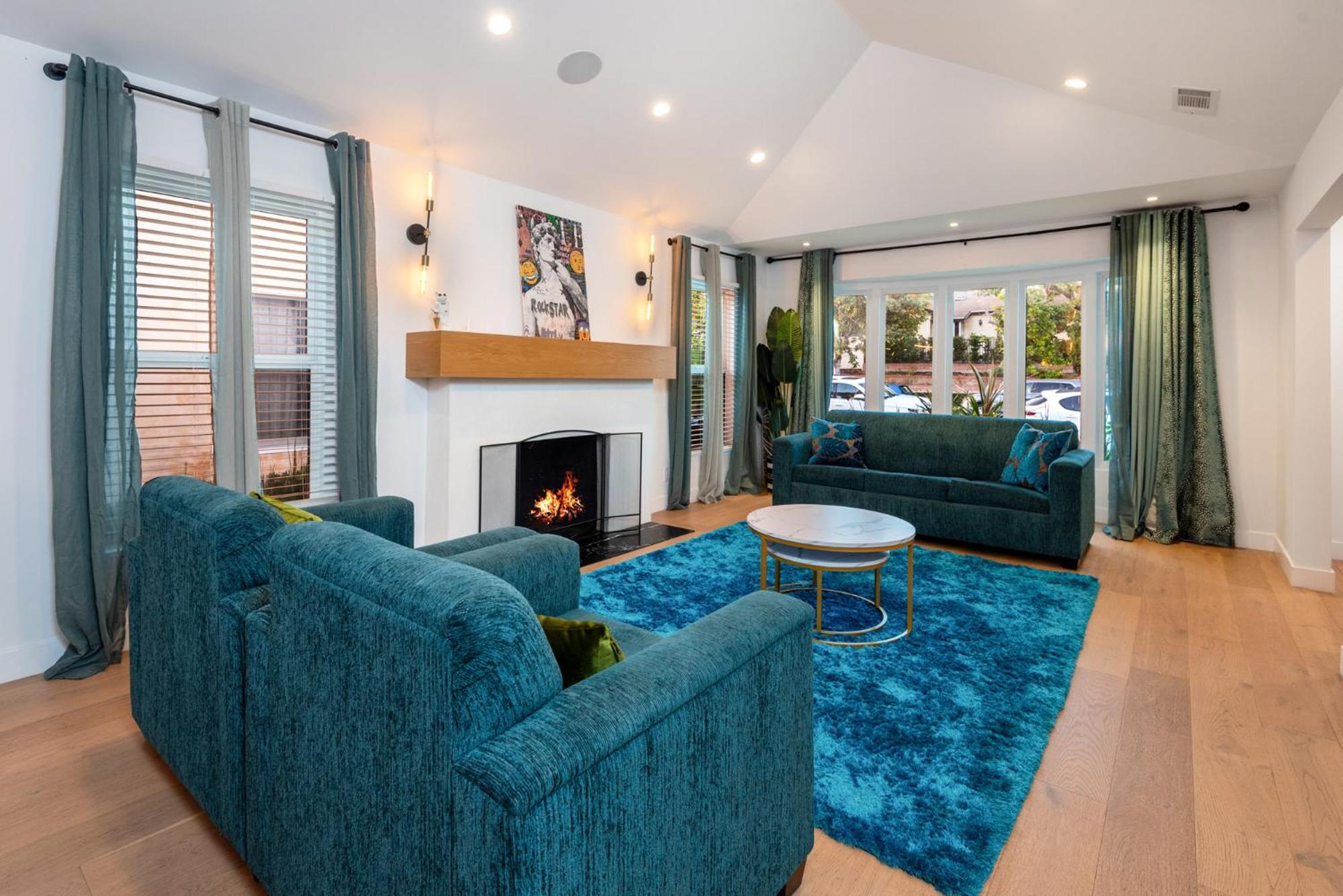 5MM Luxurious Stylish Home In Beverly Hills