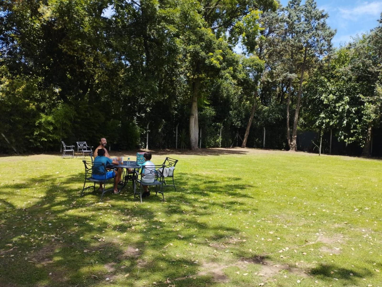 Canning Park premium apartment for 4
