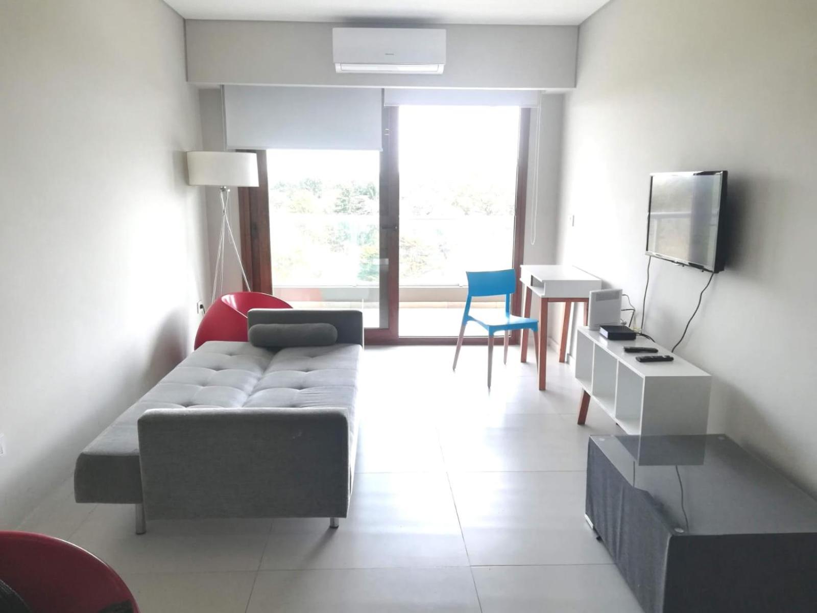Canning Park premium apartment for 4