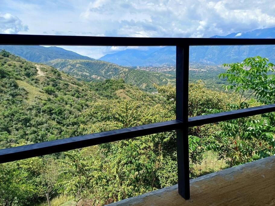 Vista preciosa-clima cálido-calma-pueblo histórico