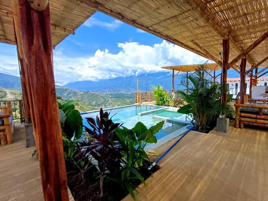 Vista preciosa-clima cálido-calma-pueblo histórico