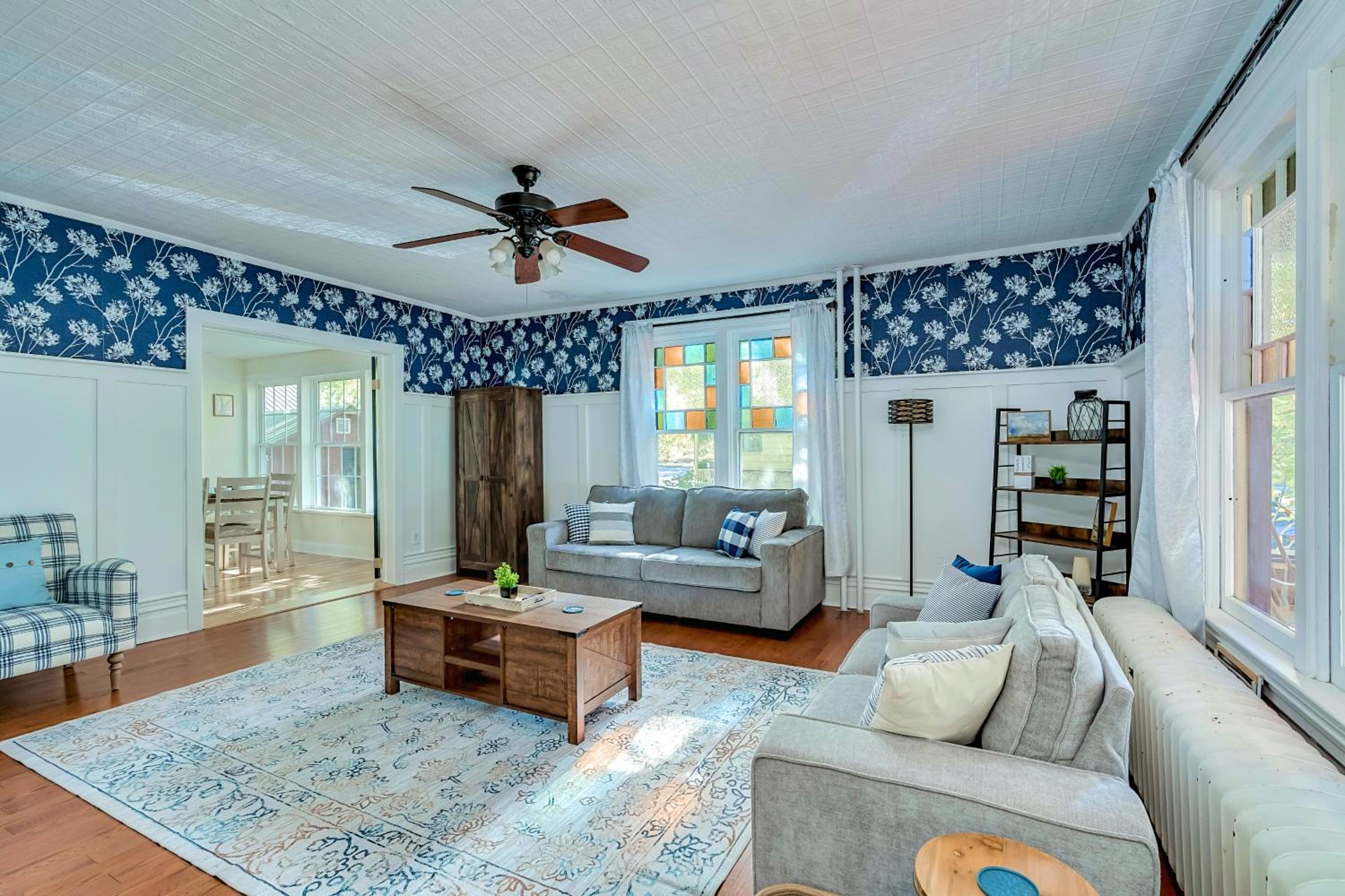 Downtown Spacious Family Oasis