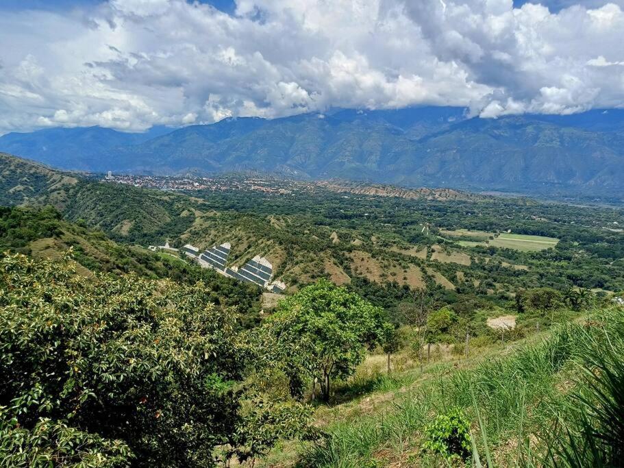 Vista preciosa-clima cálido-calma-pueblo histórico