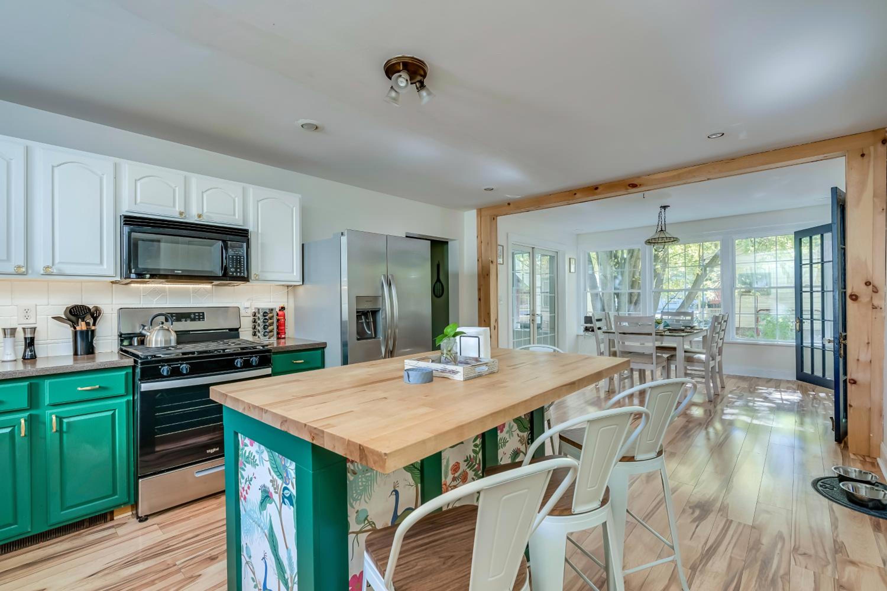 Downtown Spacious Family Oasis