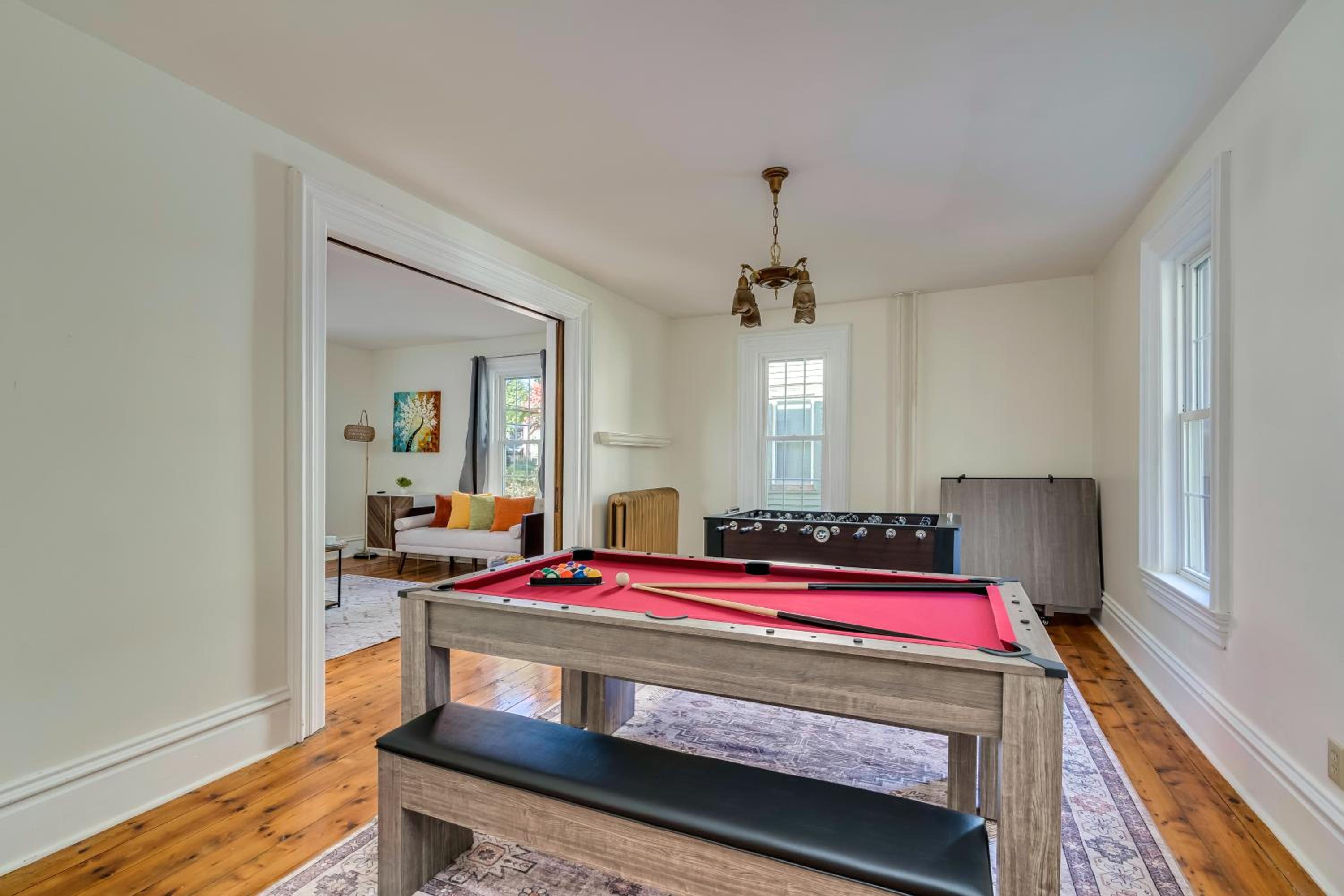 Downtown Spacious Family Oasis