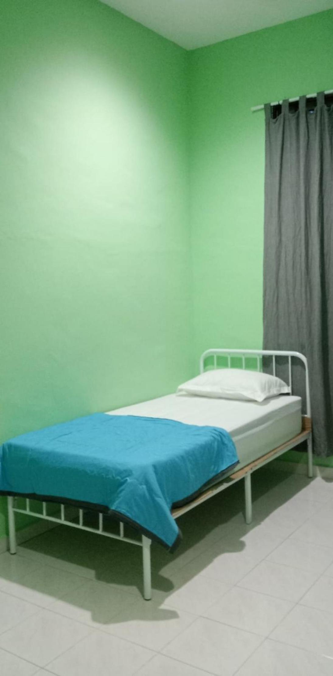 Homestay Taman Delima Paka photo 3