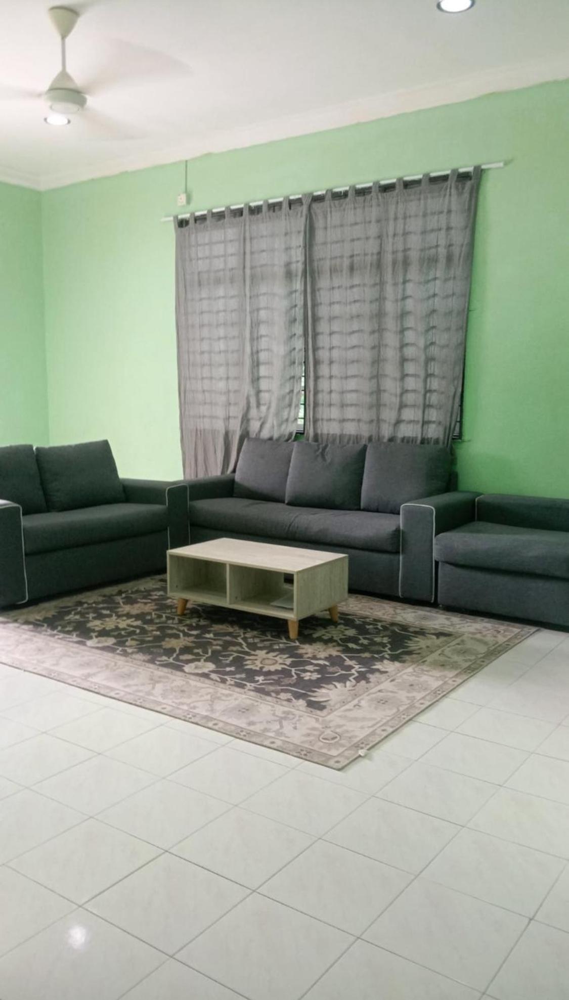 Homestay Taman Delima Paka photo 5