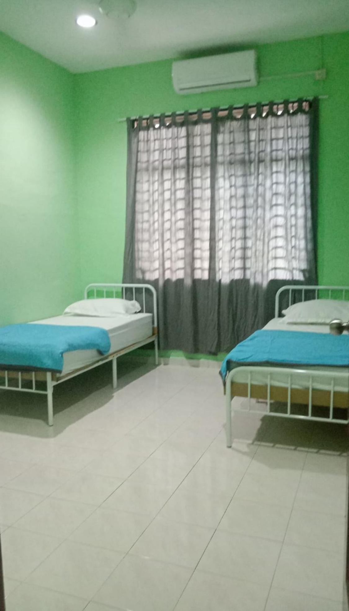 Homestay Taman Delima Paka photo 7