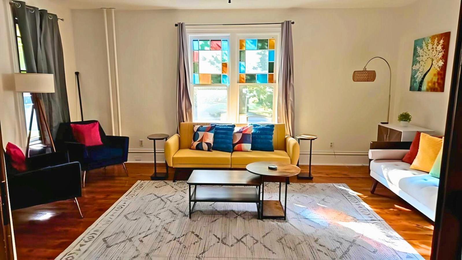 Downtown Spacious Family Oasis
