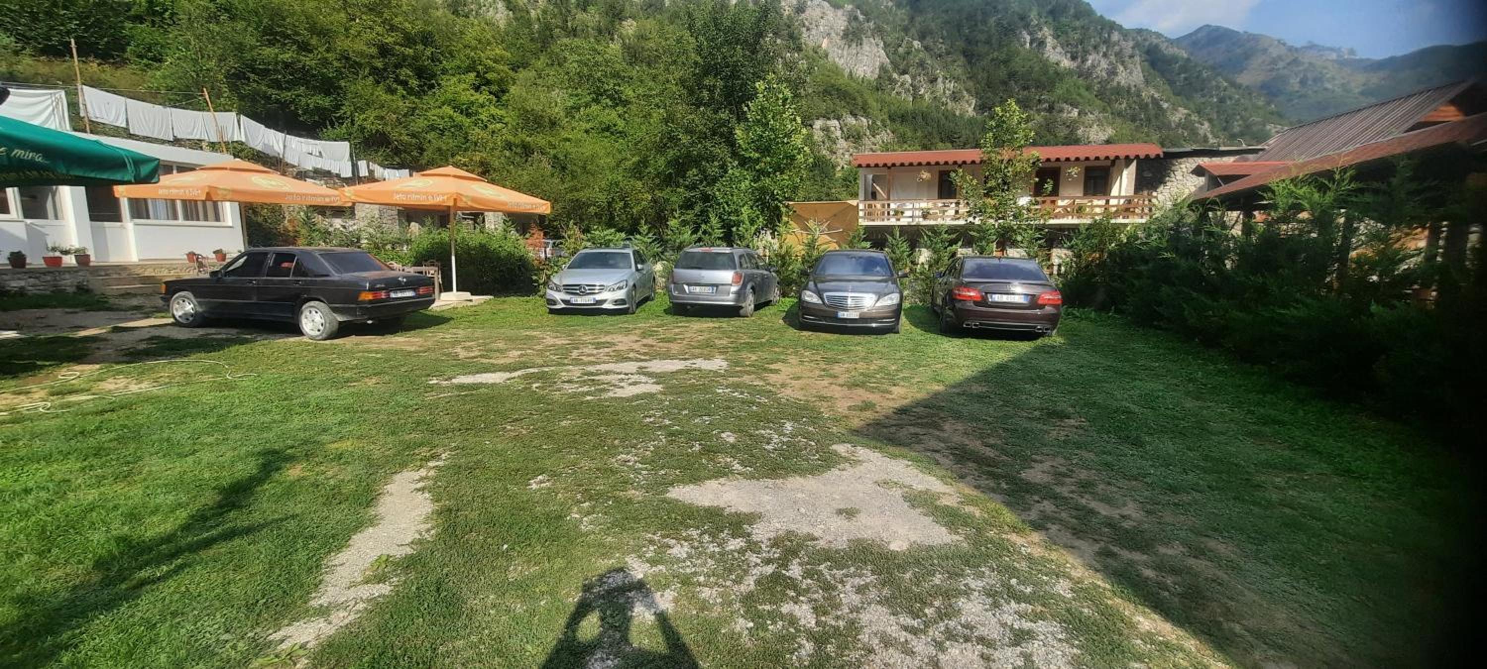 Mikel Center Theth Guesthouse