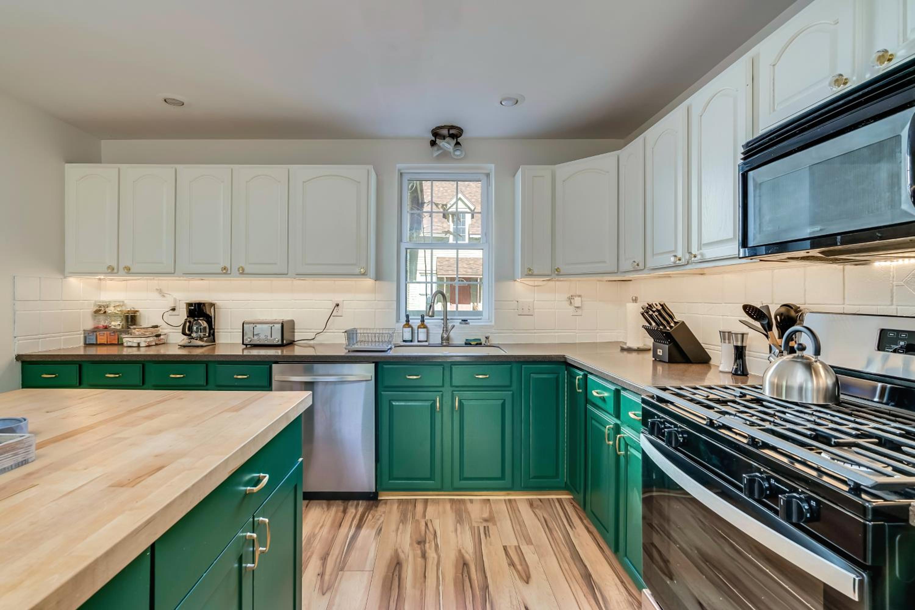Downtown Spacious Family Oasis
