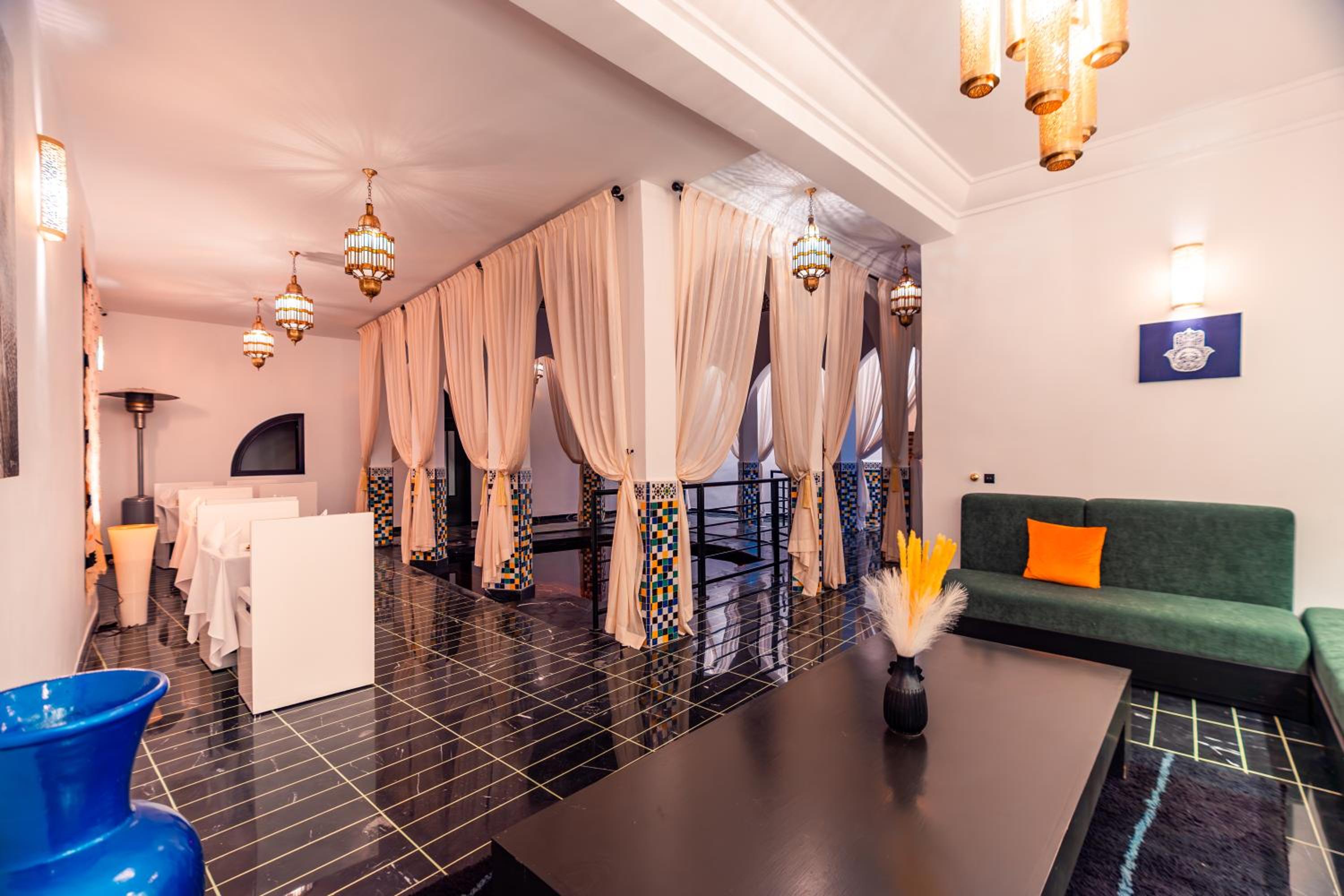 lounge