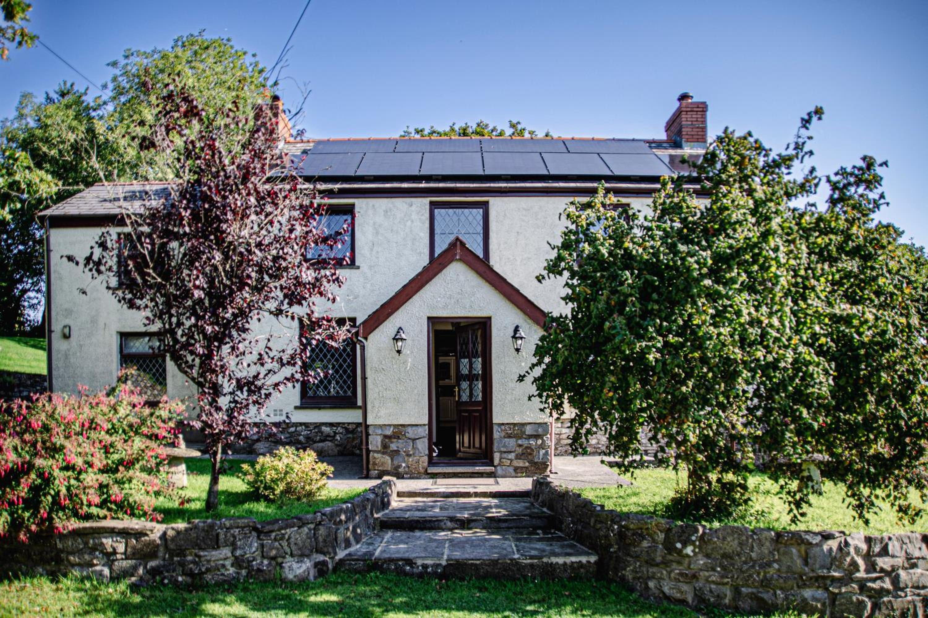 Luxe Farmhouse Getaway in Carmarthenshire
