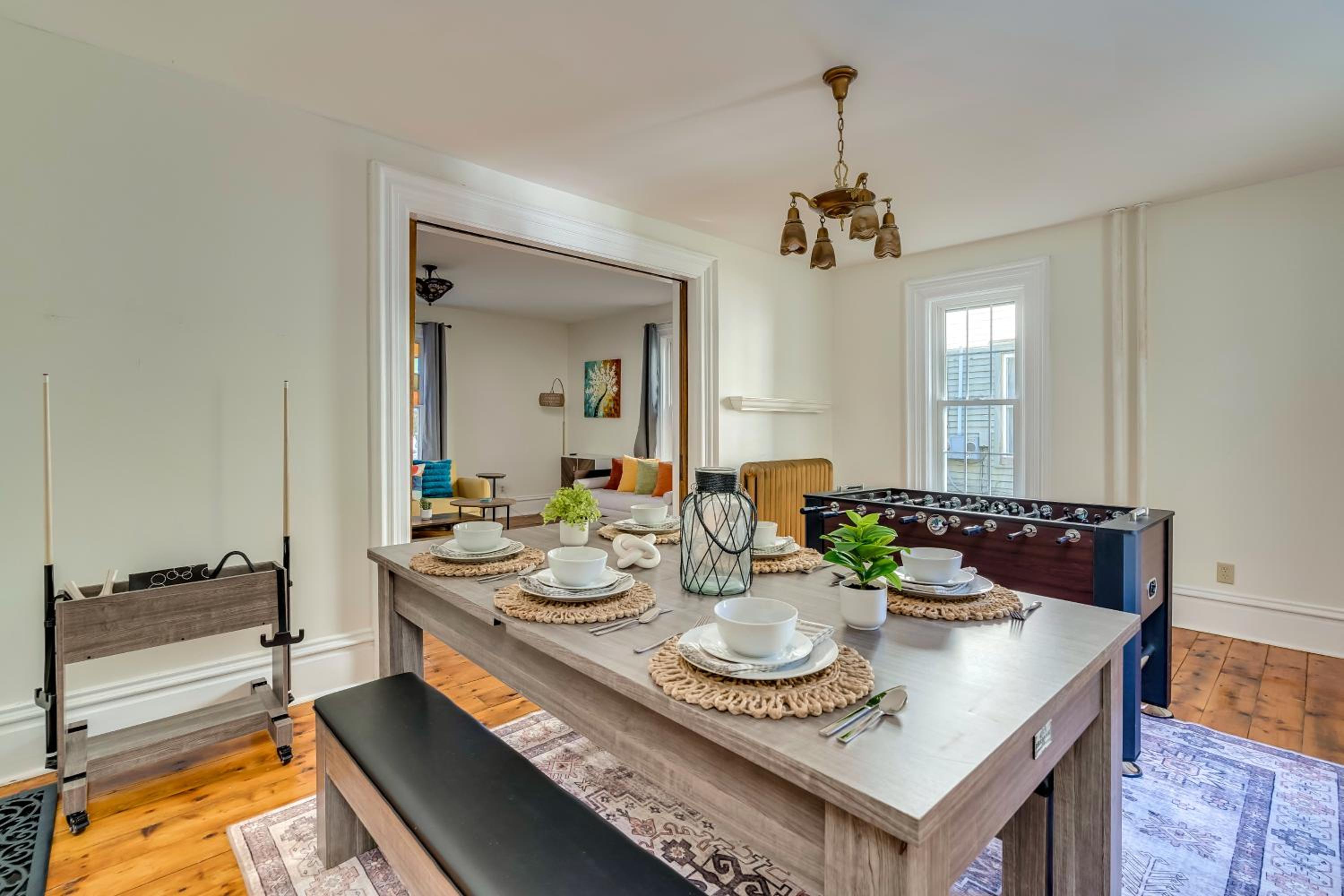 Downtown Spacious Family Oasis