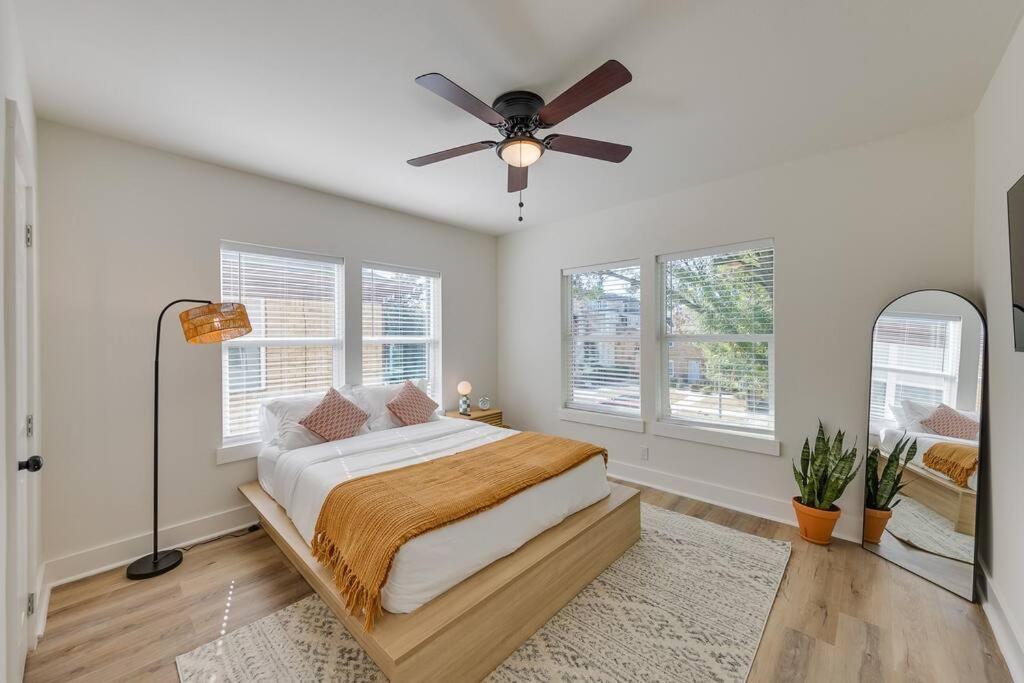 Modern Houston Hideaway view 5