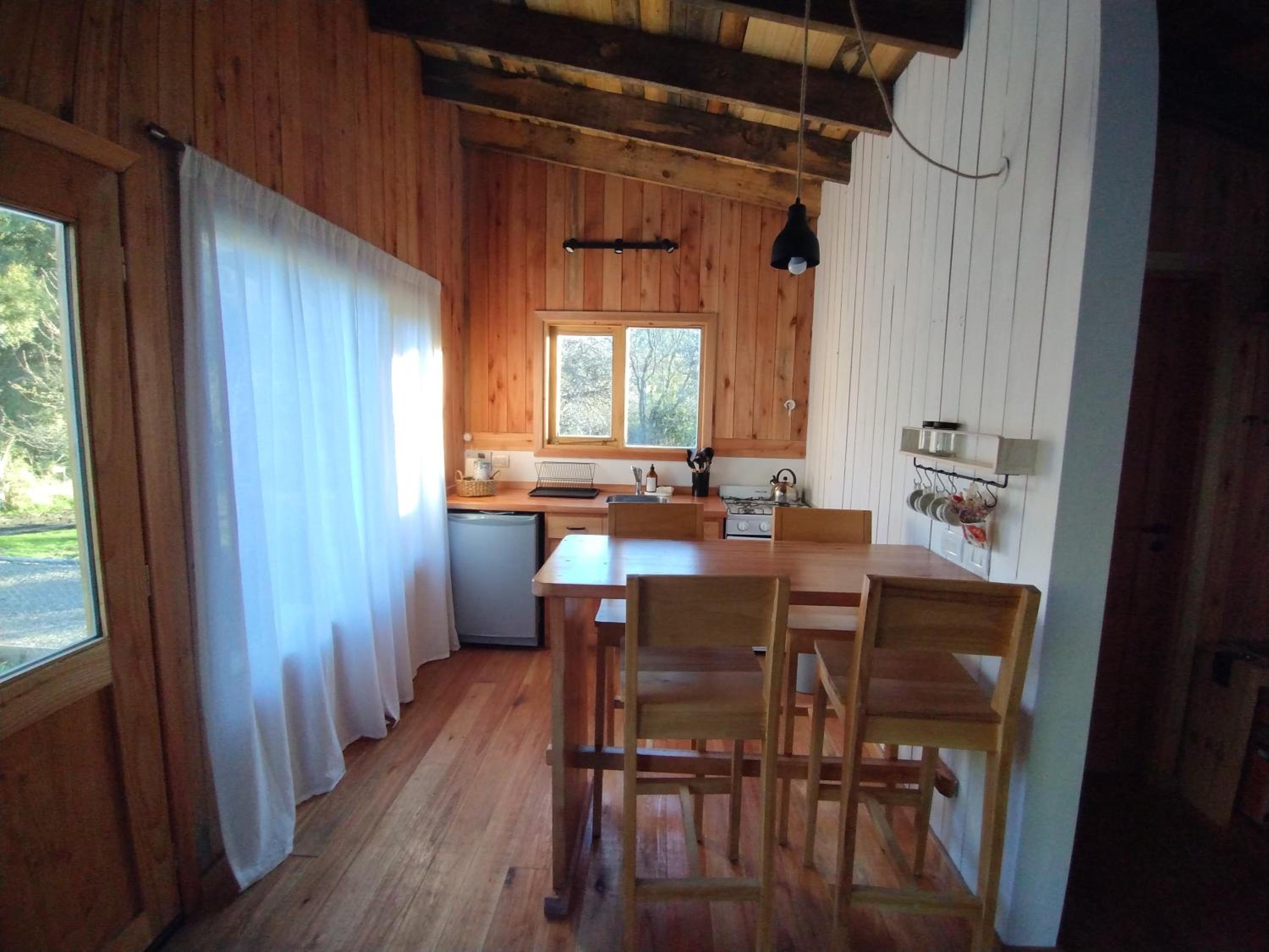 Mini Casa en la montaña con vista a la CASCADA- Andes Alquileres