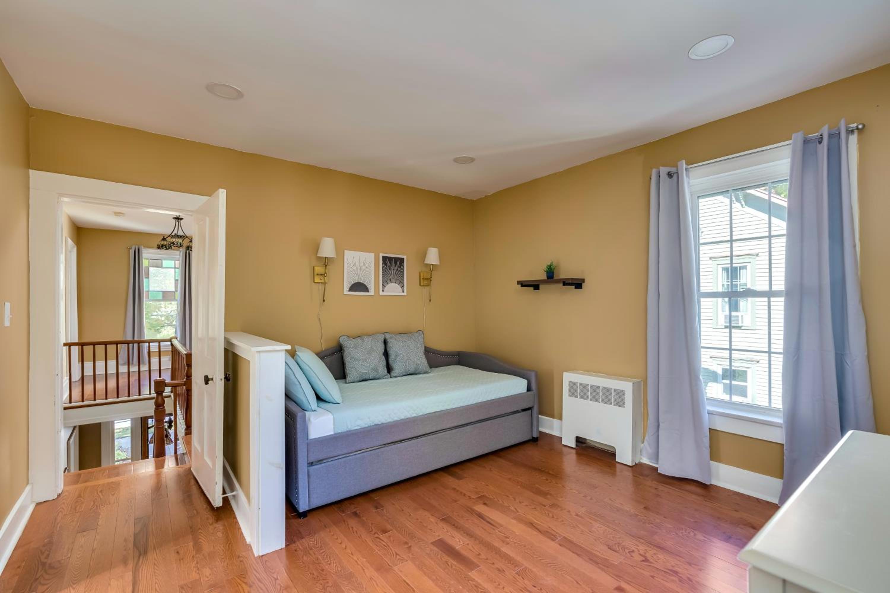 Downtown Spacious Family Oasis